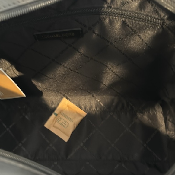 Michael Michael Kors Leida Large Tote Bag - Picture 10 of 14